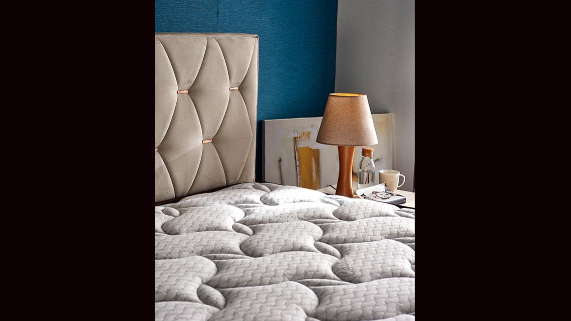 Baza de pat cu tablie si saltea Cashmere Homs 90×190 cm