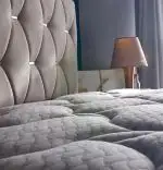 Baza de pat cu tablie si saltea Cashmere Homs 180×200 cm