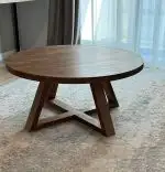 Masă de cafea realizată din placaj stratificat de eucalipt, finisată cu furnir de stejar natural